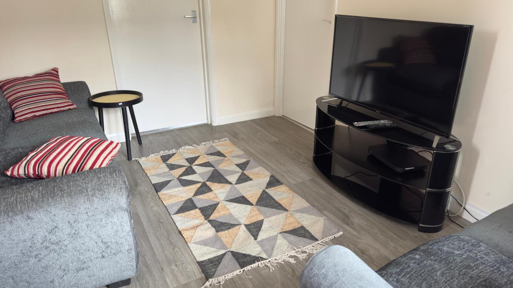 Contractor'S Haven- 4-Bedroom House With Free Parking, Super Fast Wifi, Fran Properties In Aylesbury, Pets Are Welcome! Aylesbury  Extérieur photo